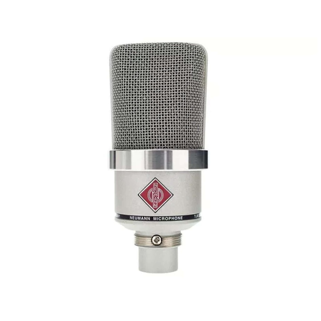03-TLM102-STUDIOSET.jpg